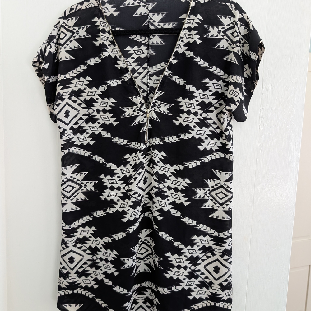 Black and White Geometric Swim Coverup